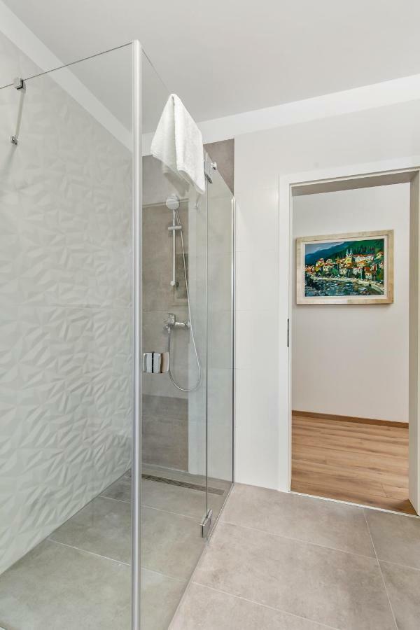 Apartment Niki Opatija Exteriör bild